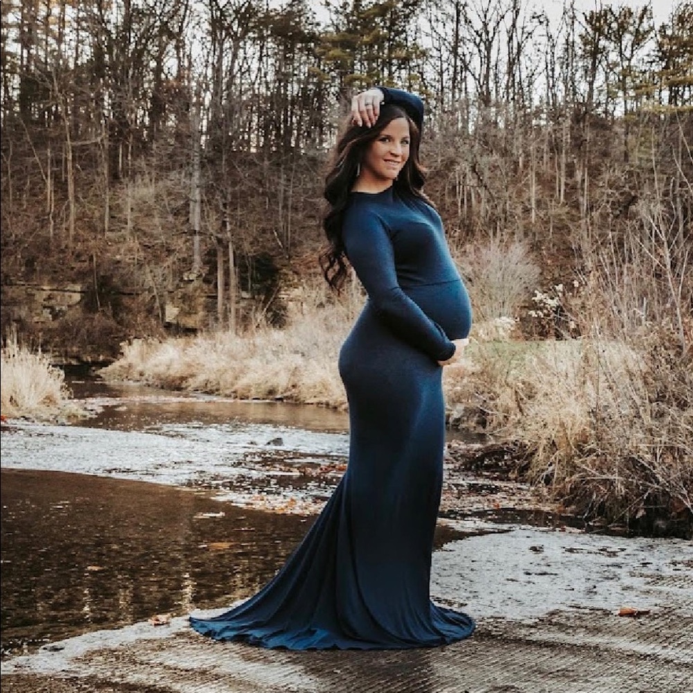 Sexy mama maternity brand photo shoot dress. No rips, tears, or snags. Worn once